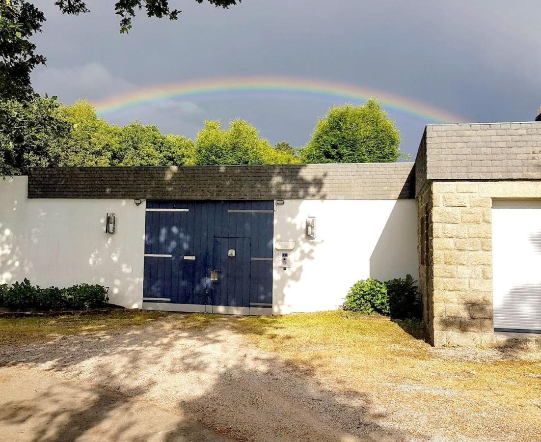 Domaine De La Chesnaie Bed & Breakfast Josselin Exterior photo